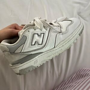 New Balance white and gray 550’s worn condition